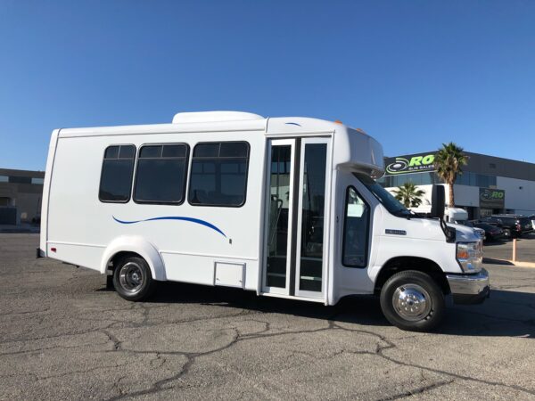 2019 Ford E-350 Elkhart Coach