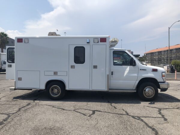 2014 Ford E350 Ambulance
