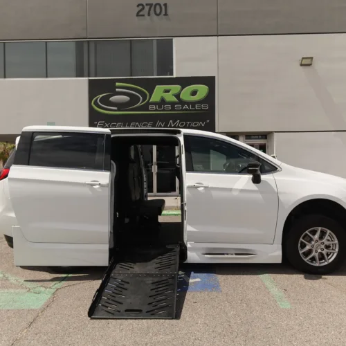 Class D Chrysler Voyager Mini Van - CALACT